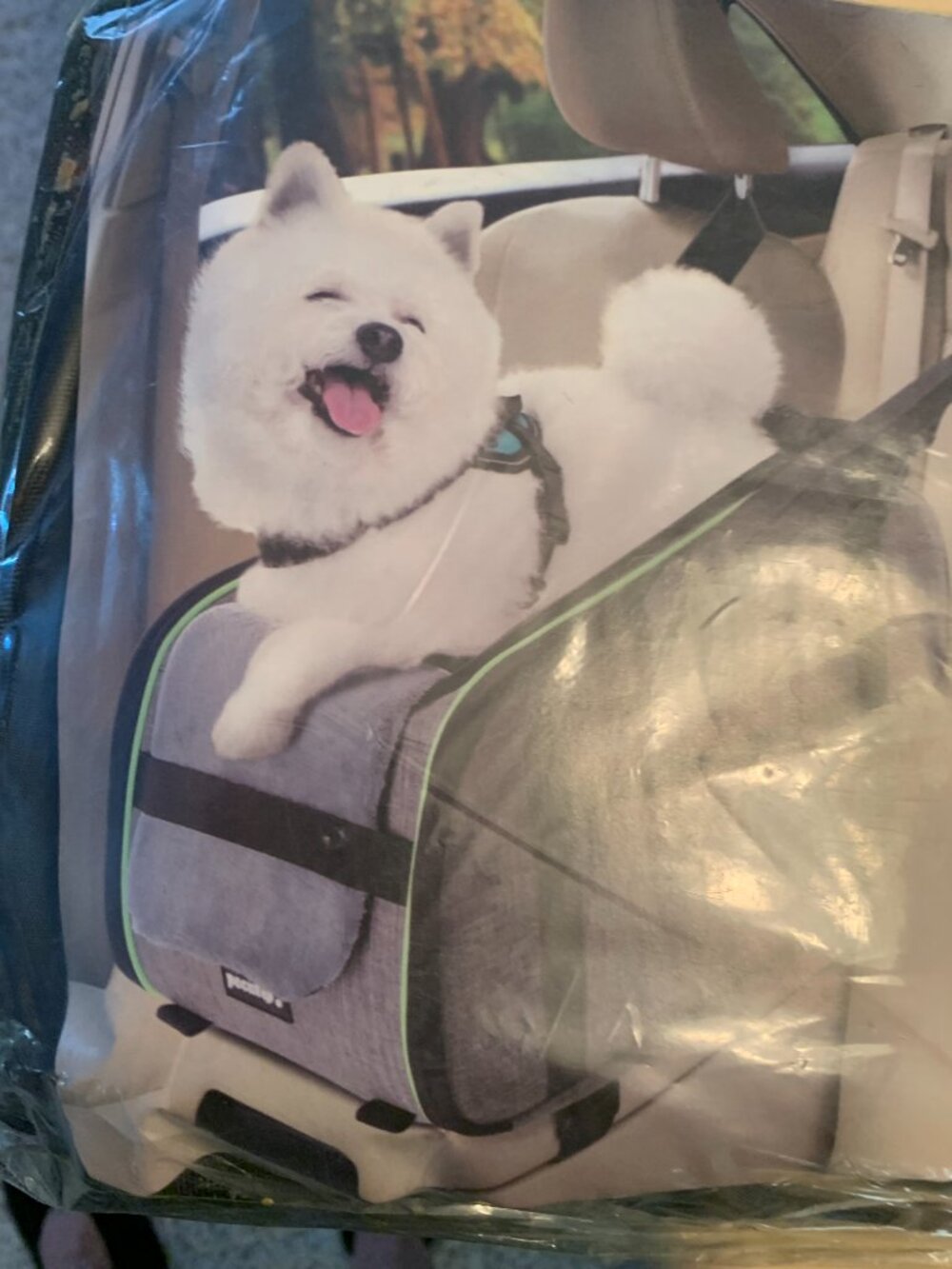 PECUTE CONSOLE DOG CAR SEAT NWT